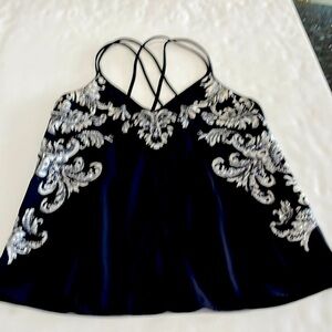 Woman’s Express dress top in excellent shape. S/P